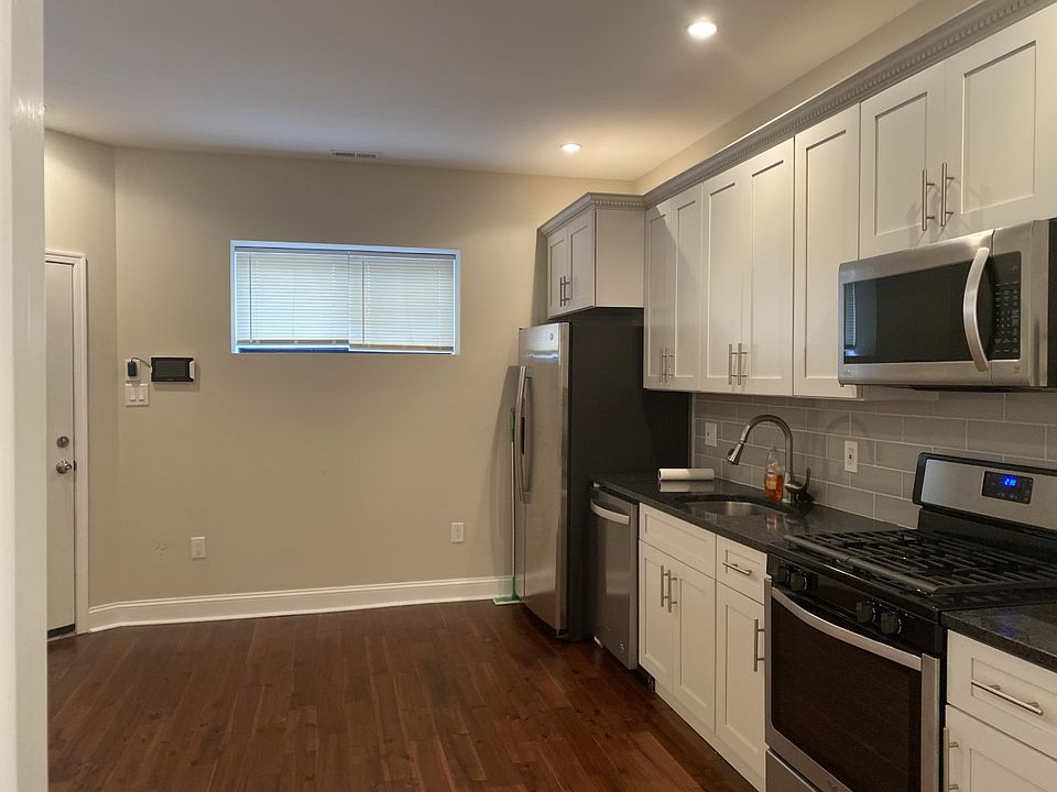 2nd image of 1506 Moore St #2F