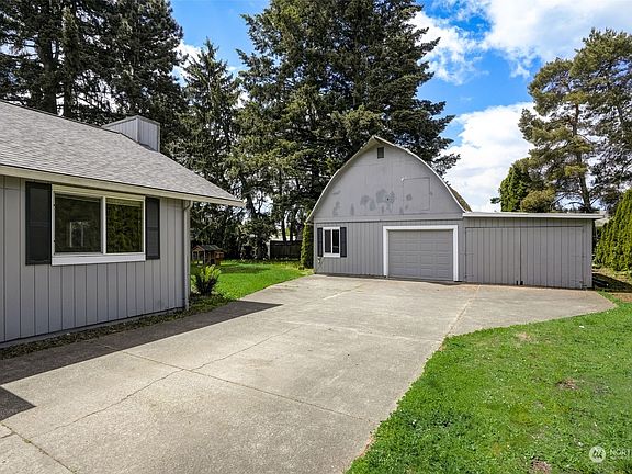 5th image of 4010 NE 143rd Avenue