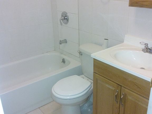 4th image of 1151 E Tremont Ave #1