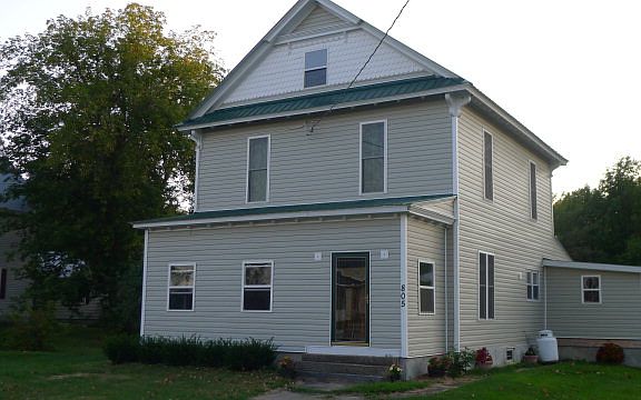 2nd image of 805 Depot St