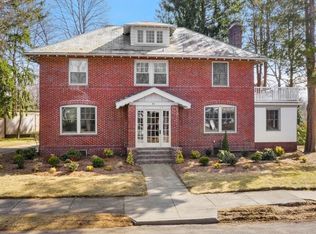 40 Royce Rd, Newton, MA 02459
