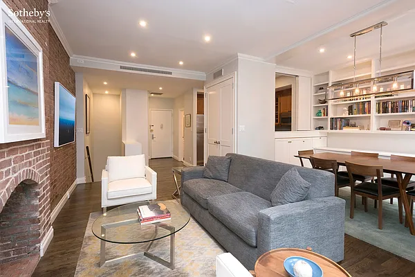 Sold by Sotheby's International Realty | media 2
