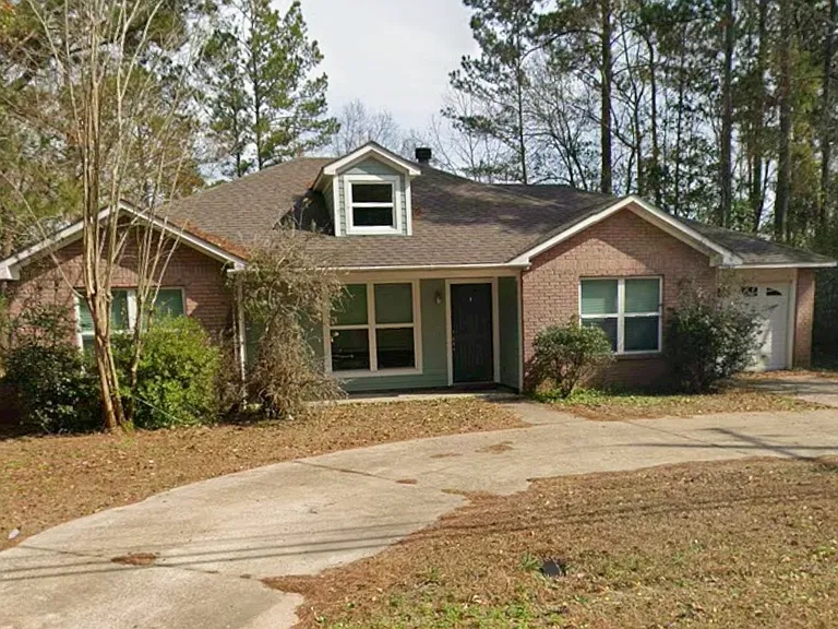 3604 Beach View Dr — Photo 1