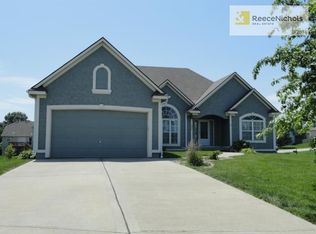606 NW Silverstone Ct, Grain Valley, MO 64029