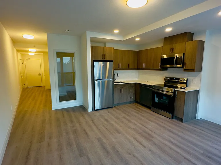 1333 Weber St E #304 — Photo 15