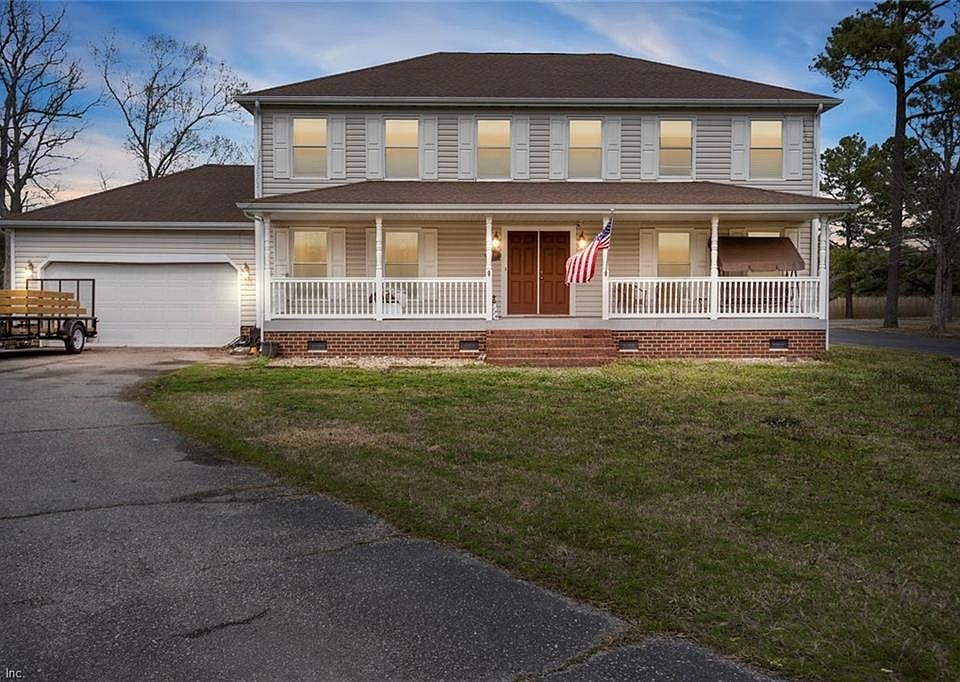 1st image of 401 Sir Leslie Ct