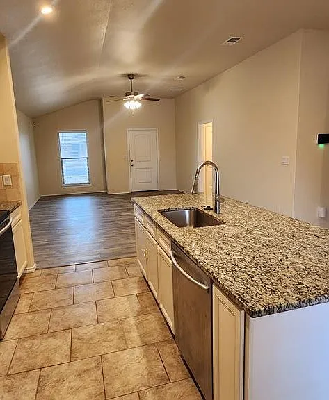 6812 Brush Dr — Photo 8