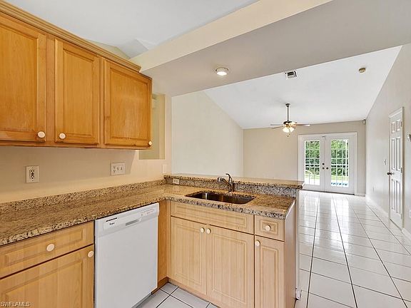 3rd image of 3940 31st Ave NE