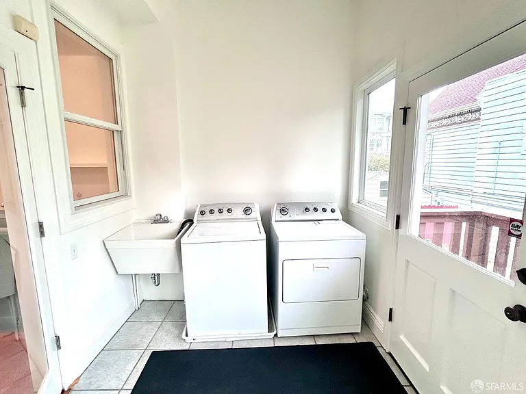 816 Stanyan St — Photo 23