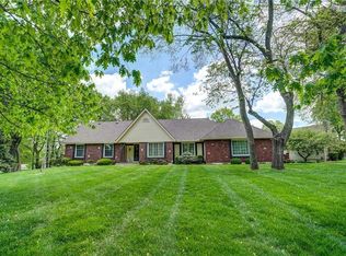 1312 NW Deer Run Trl, Blue Springs, MO 64015