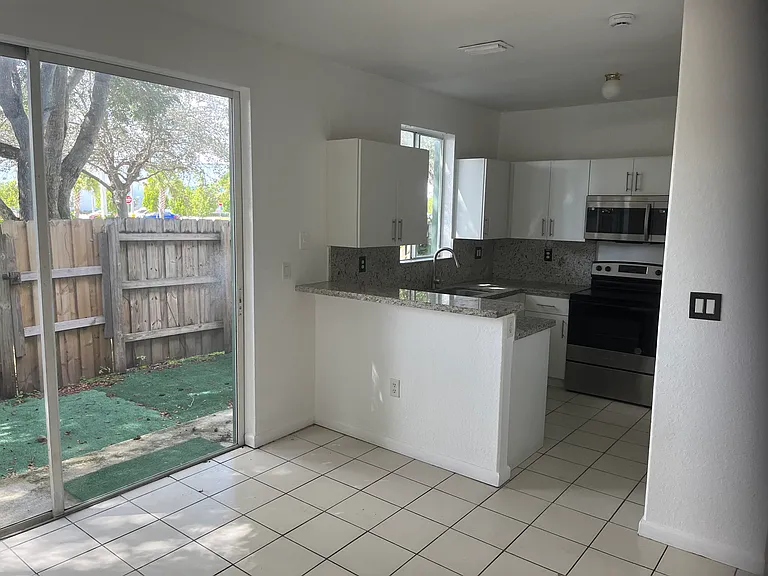 2508 SE 14th Ave #287 — Photo 7