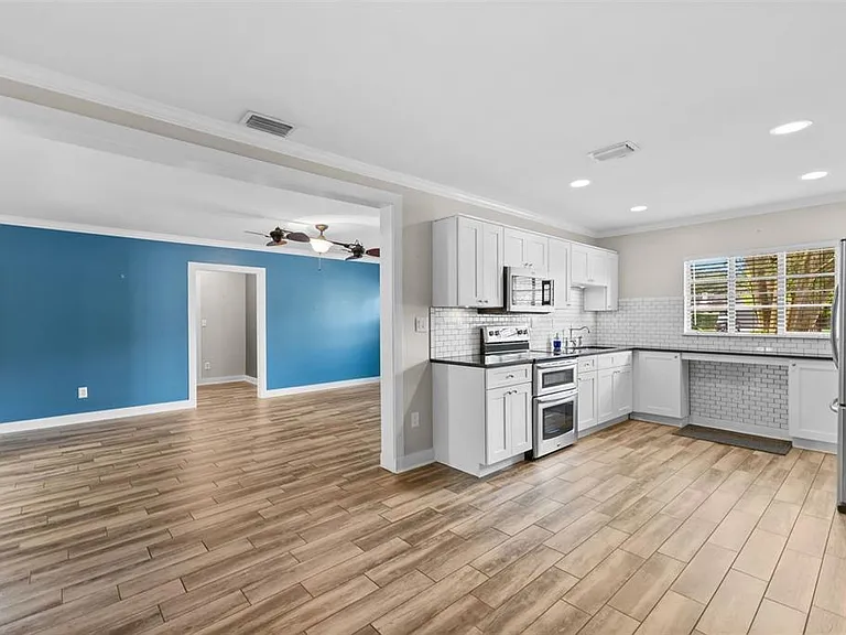 4009 W San Rafael St — Photo 11