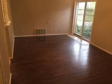 2031 Allenhurst St — Photo 3