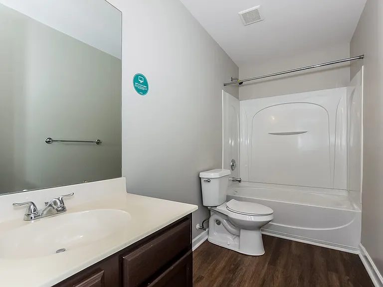 995 Ramsgate Dr SW — Photo 11