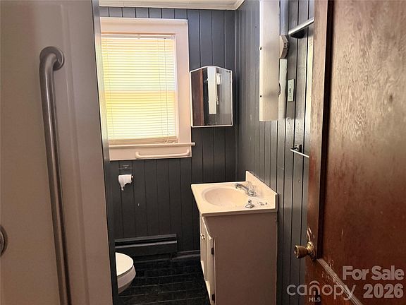 4th image of 127 & 131 Blanton St