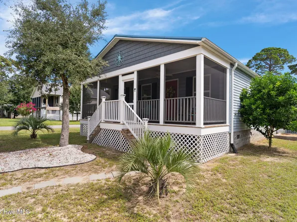 138 NE 74th Street, Oak Island, NC 28465