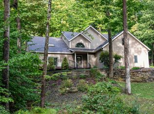 96 Morgan Rd, Hartford, VT 05047