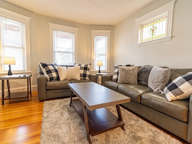 22 Dearborn St #2 — Photo 7