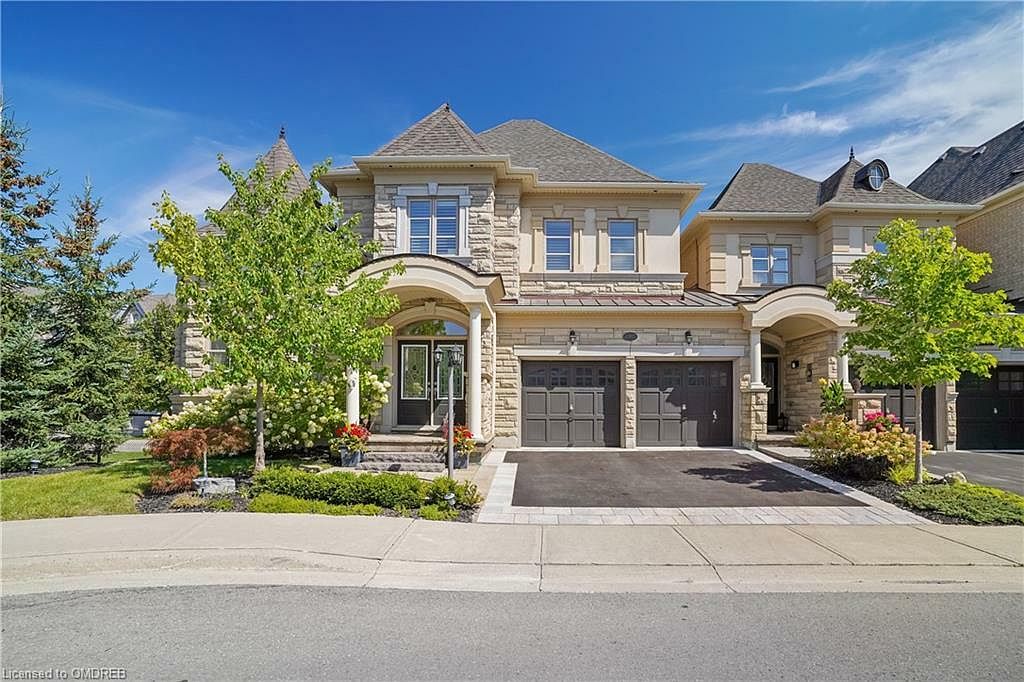 2447 Chateau Cmn, Oakville, ON L6M 0S1 Zillow