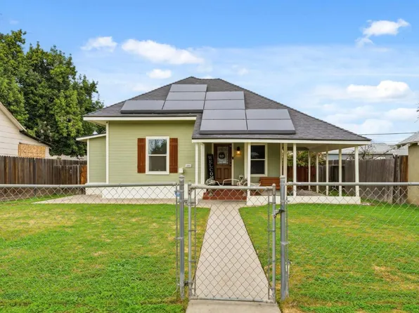 1044 K St, Reedley, CA 93654