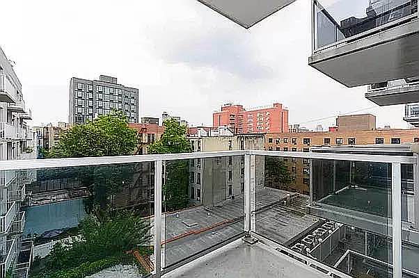 1st image of 196 Stanton St APT 6E