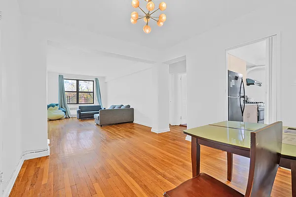 Sold by Chous Realty Group Inc | media 1