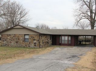 809 W 5th St, Skiatook, OK 74070