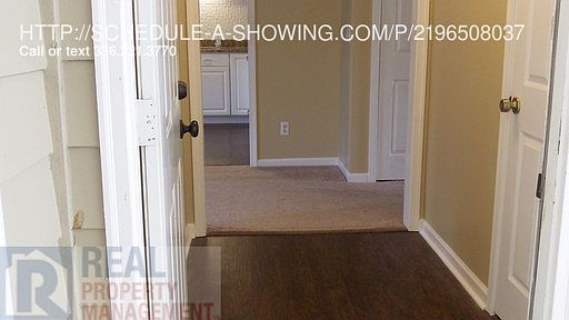 3rd image of 31 Meadowood Glen Way APT D