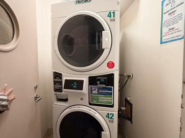 311 East 38th Street image 14 of 14