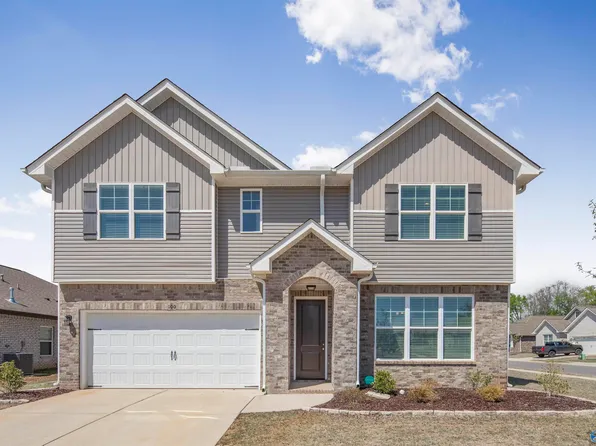 100 Pointe Haven Ct SW, Huntsville, AL 35824