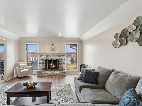 2nd image of 1429 Woodhollow Dr