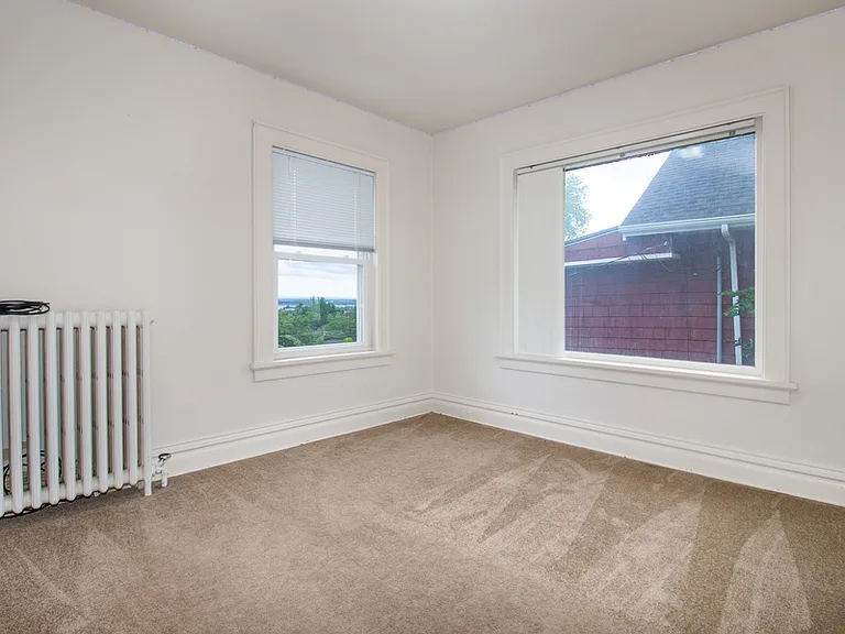 2210 W 5th St #3 — Photo 7