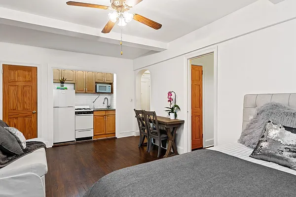 Rented by Corcoran | media 6