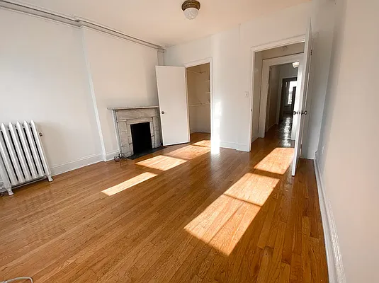 Rented by Bien Realty Ltd | media 9