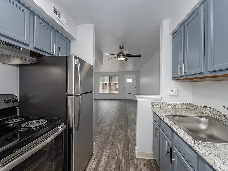 The Estates At Fernview — Photo 10