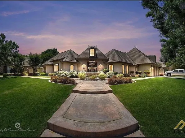 1603 Avonlea St, Bakersfield, CA 93311