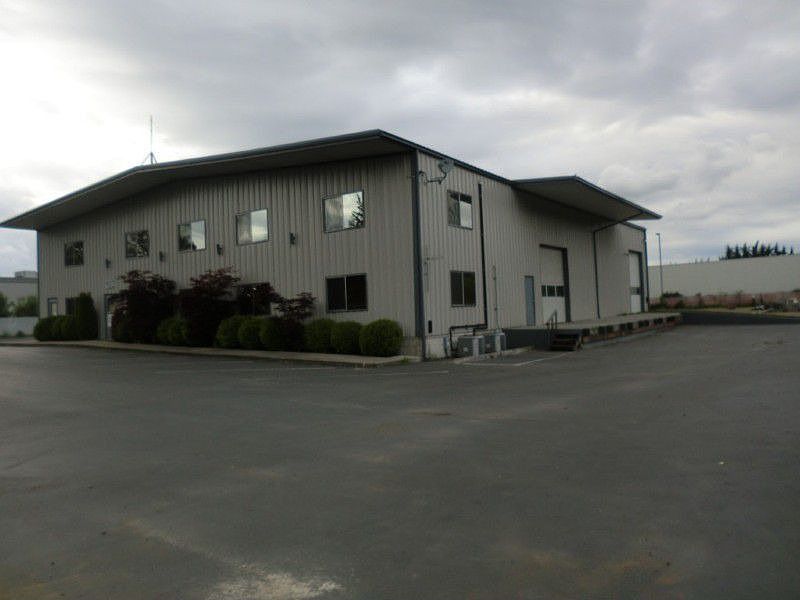 2nd image of 9012 S 208th St