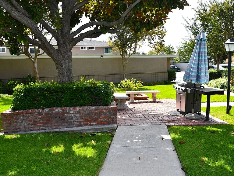 660 S Glassell St #107 — Photo 29