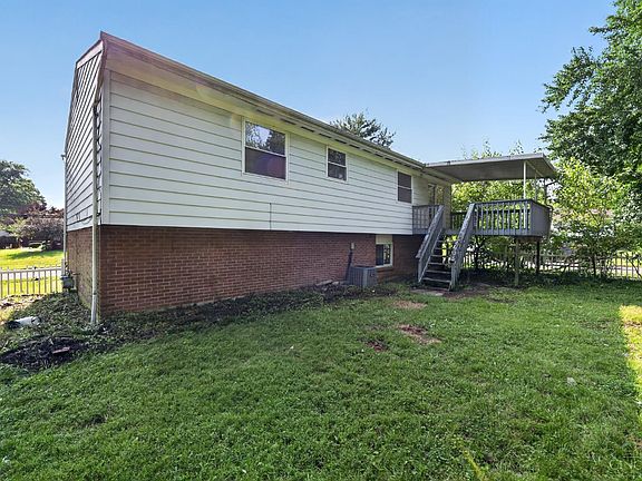 3rd image of 10267 Pippin Rd