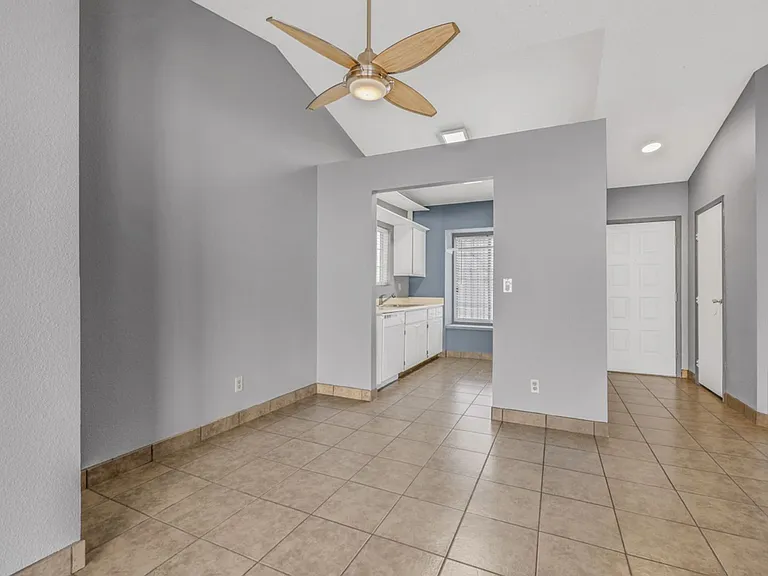 2826 Scotch Heather St — Photo 7