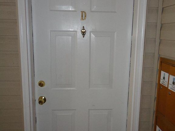 3rd image of 204 Chaucer Ln #204-D