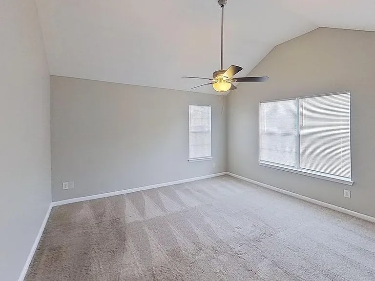 1219 Partridge Ln — Photo 14