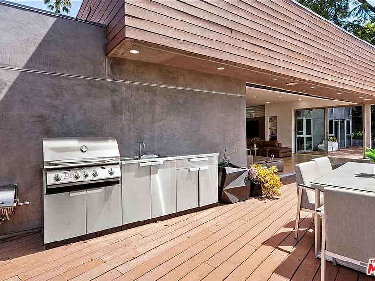3567 Woodcliff Rd — Photo 8