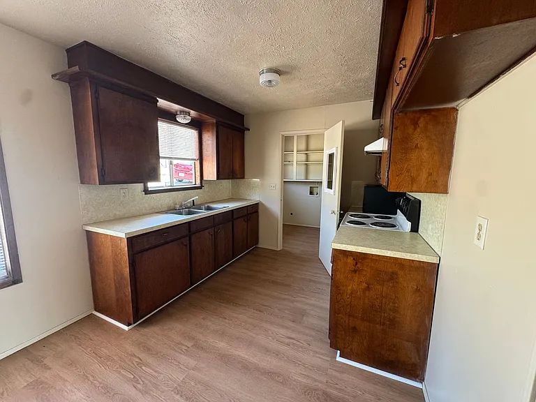 240 NE Suksdorf St — Photo 5