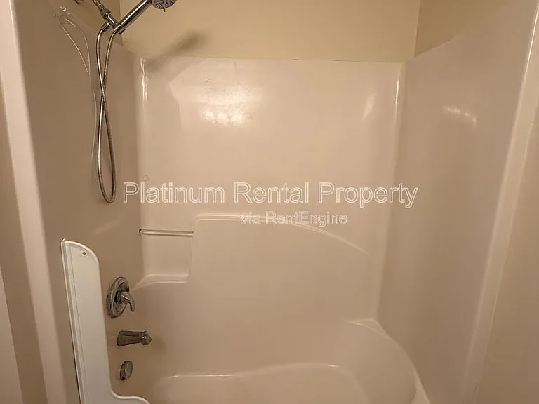 504 Dunbar St SW — Photo 18