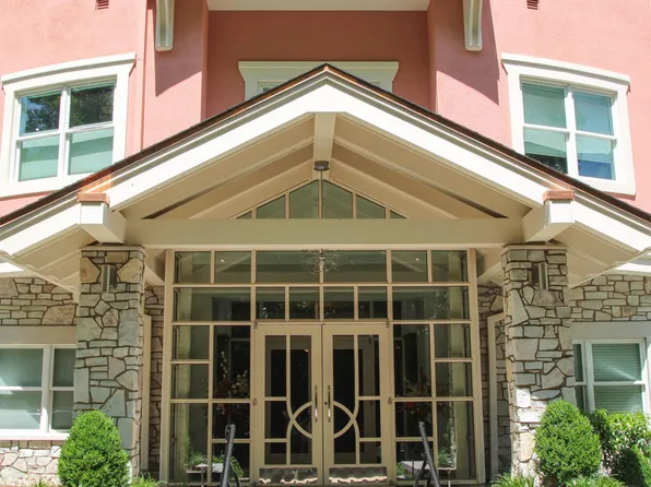 1409 Mockingbird Terrace Dr Unit 403, Louisville, KY 40207