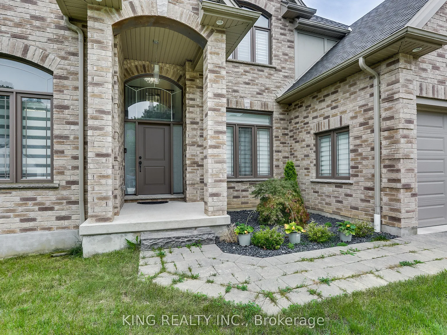 6 bed, $4,999 — Photo 2