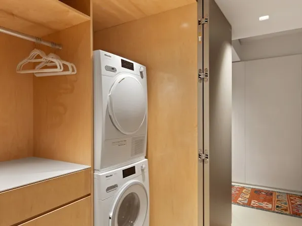 880 5th Avenue image 12 of 12