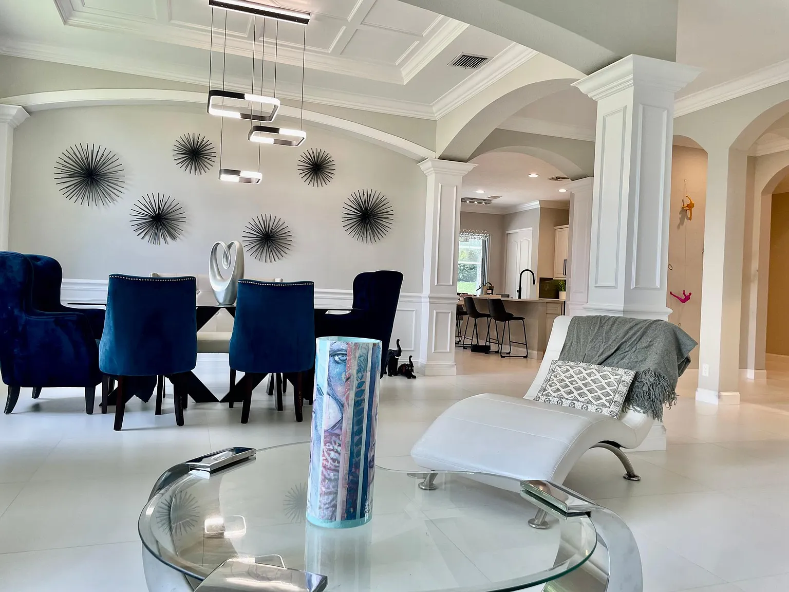 4 bed, 2805 sqft, $6,500 — Photo 4