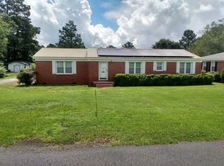 609 S Cedar Ave, Andrews, SC 29510